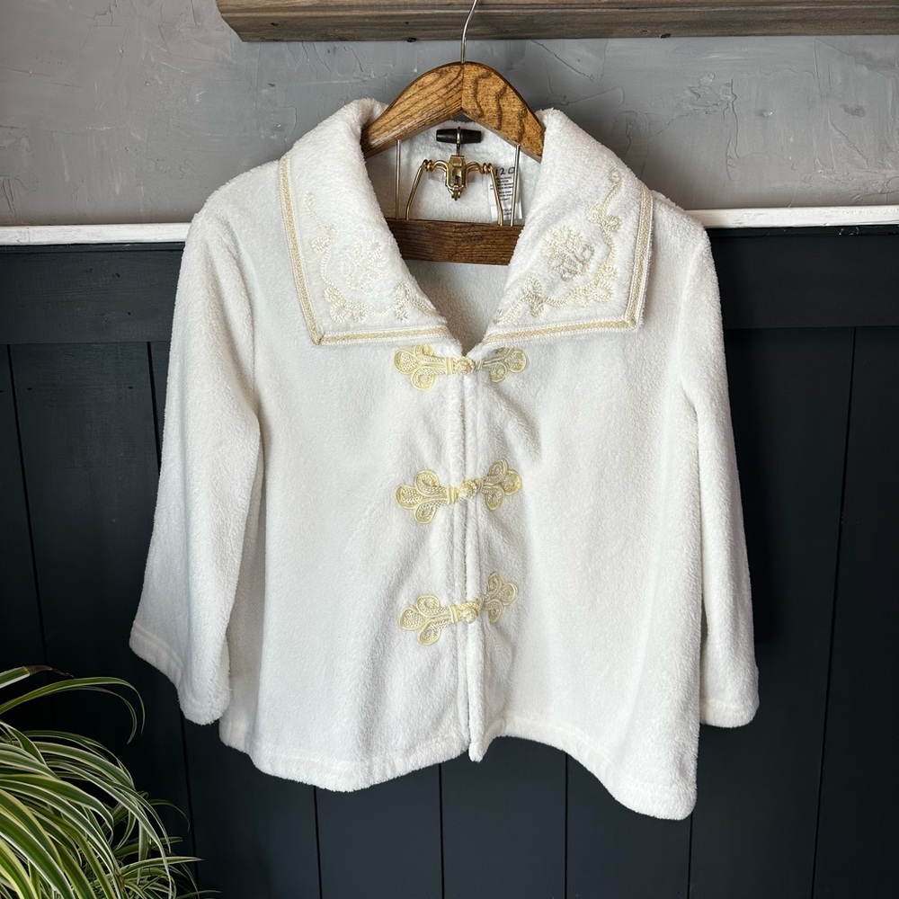 Vintage White Yellow Gold Fabric Toggle Teddy Jacket Embroidery size Medium